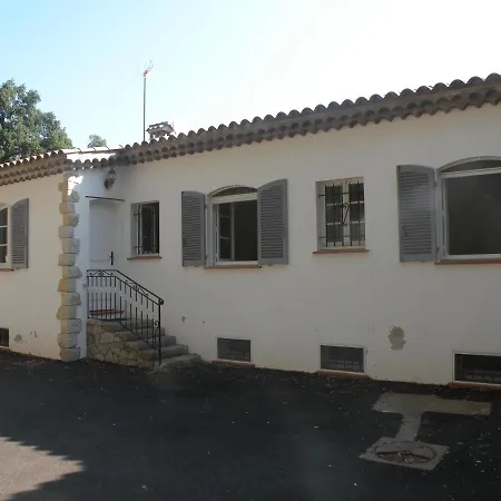 Chambre Tout Confort Piscine Xxl Sauna Parking 홈스테이 Saint-Jean-de-l'Esterel