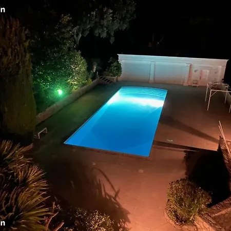 Chambre Tout Confort Piscine Xxl Sauna Parking 홈스테이 Saint-Jean-de-l'Esterel